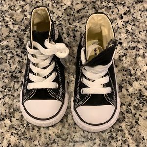 Toddler Hi Top Converse - never worn